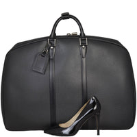 Louis Vuitton Helanga 1 Poche Taiga