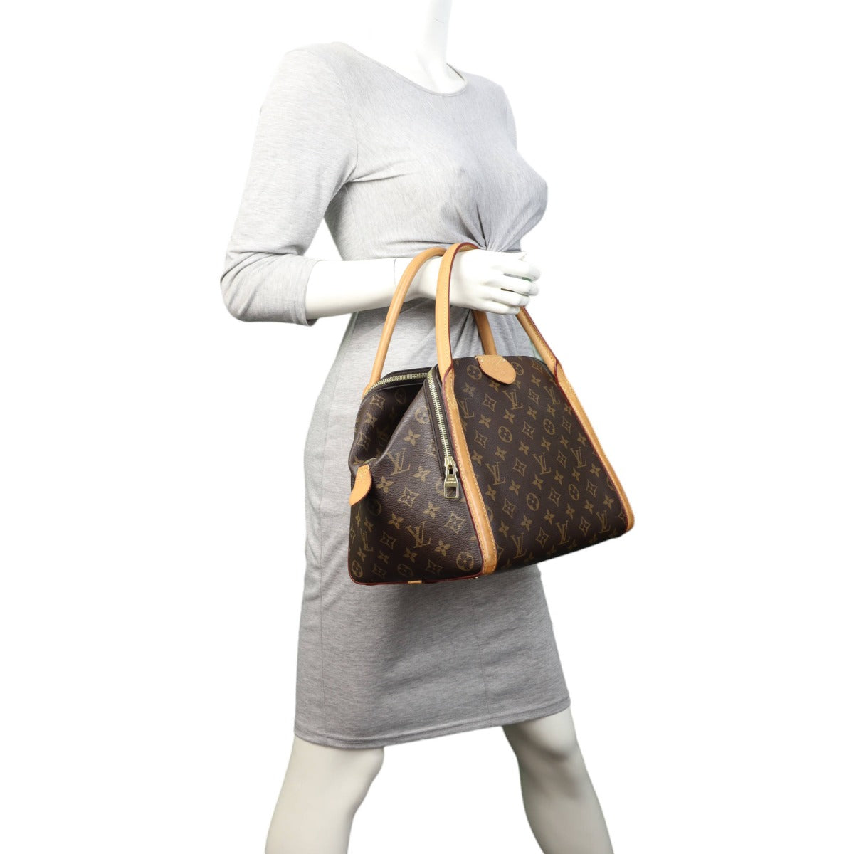 Louis Vuitton Marais MM Monogram