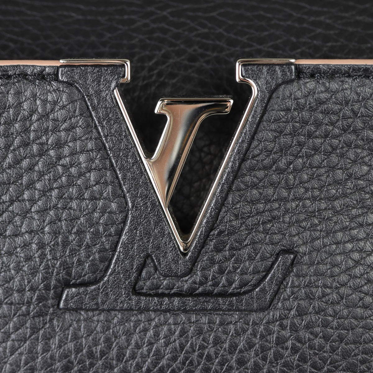 Louis Vuitton Capucines MM Hardware