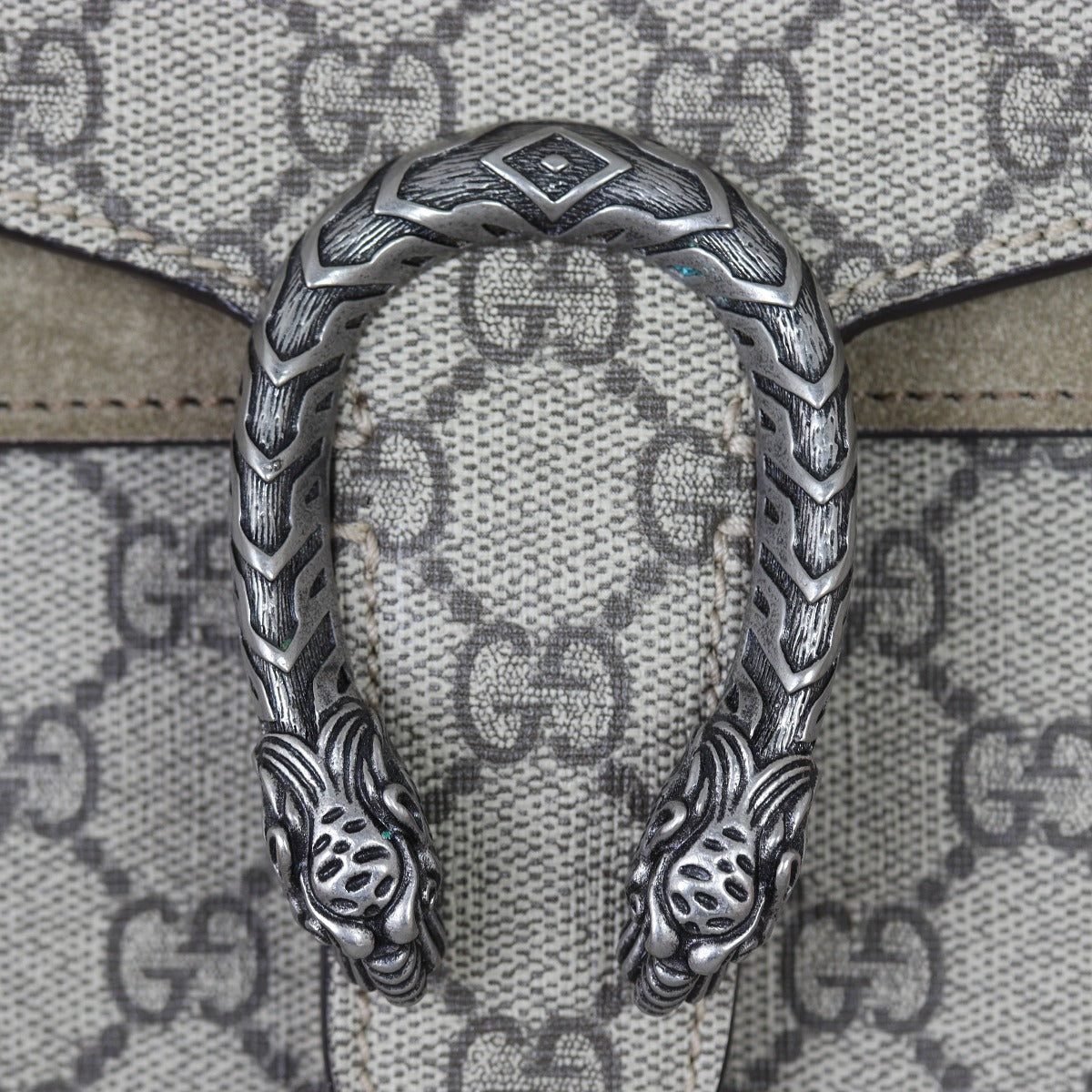 Gucci Dionysus GG Supreme Mini Shoulder Bag Hardware