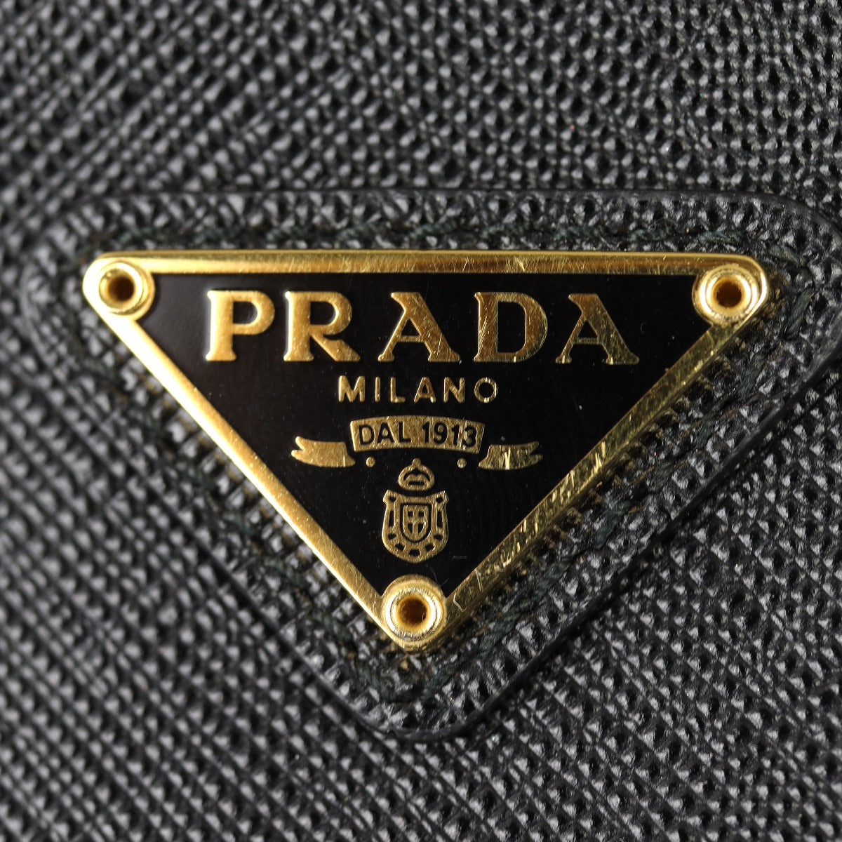 Prada Re-edition 2005 Saffiano Shoulder Bag Logo