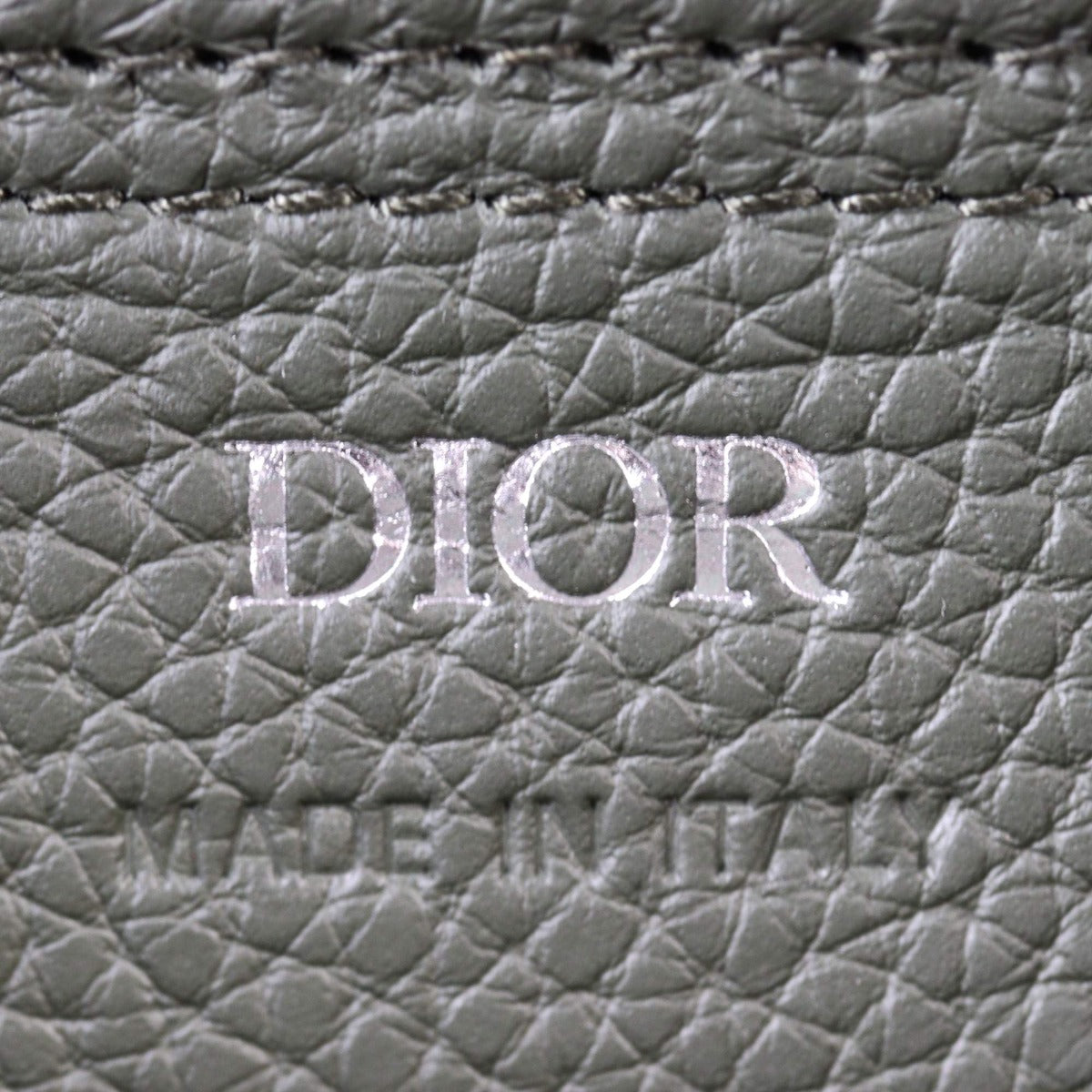 Dior Weekender 25 Gravity