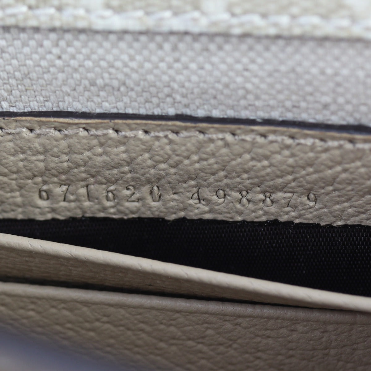 Gucci GG Supreme Interlocking G Flap Bag Mini