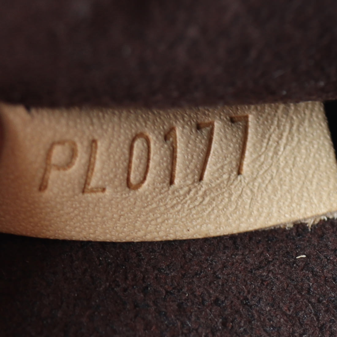 Louis Vuitton Pochette Metis Monogram Date Code