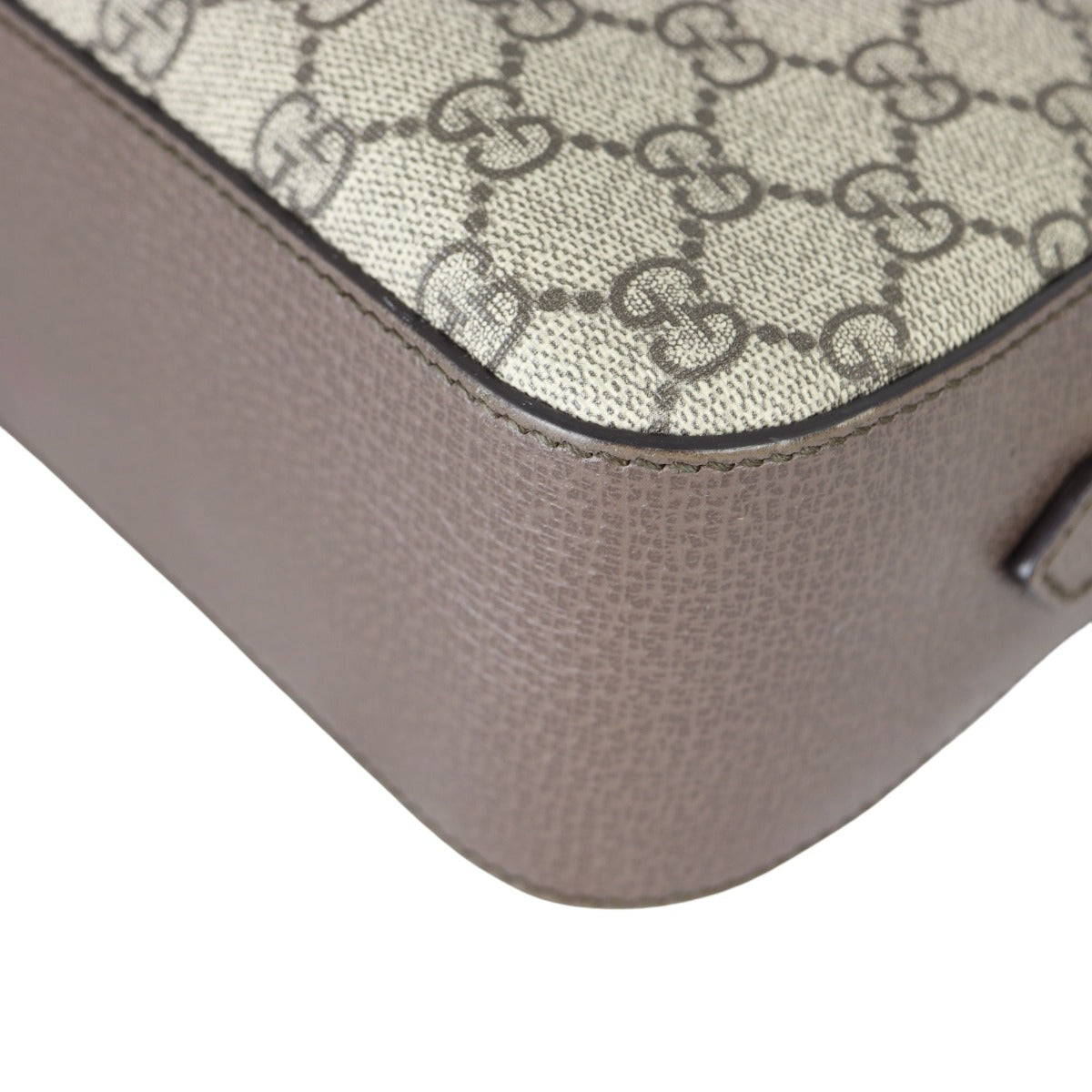 Gucci Neo Vintage GG Supreme Messenger Bag