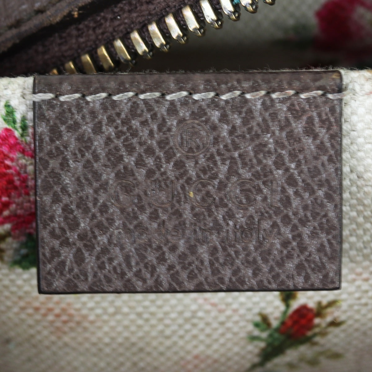 Gucci Neo Vintage GG Supreme Messenger Bag