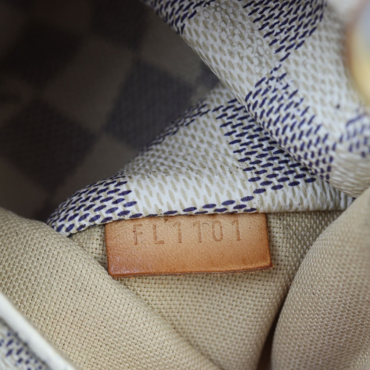 Louis Vuitton Totally PM Damier Azur