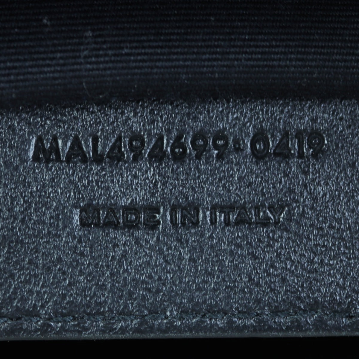 Saint Laurent Loulou Small Date Code