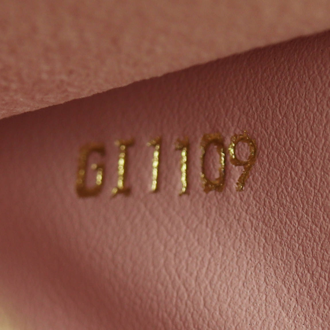 Louis Vuitton Pochette Double Zip Monogram Giant Date Code