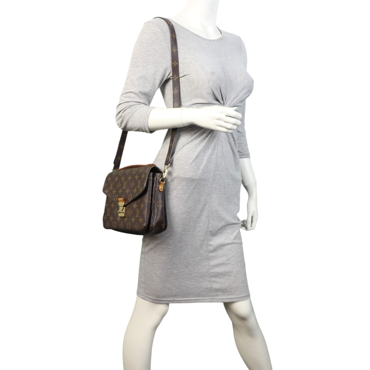 Louis Vuitton Pochette Metis Monogram