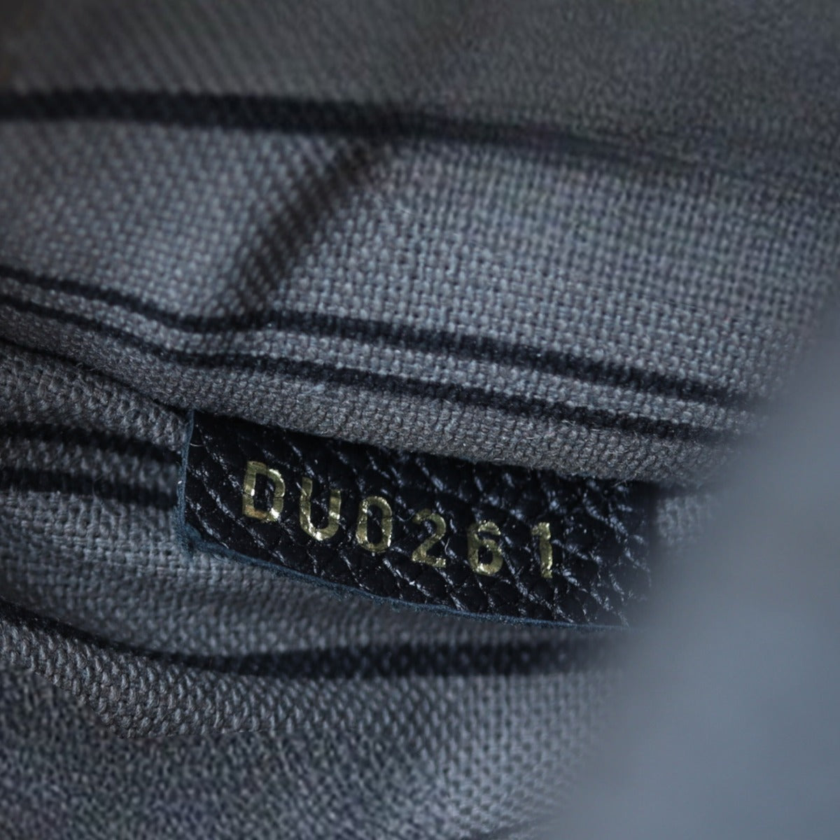 Louis Vuitton Pochette Metis Monogram Empreinte