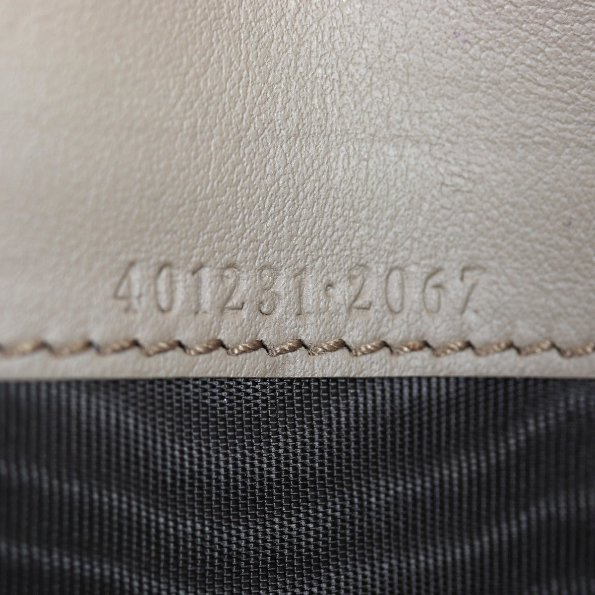 Gucci Dionysus GG Supreme Chain Wallet Date Code