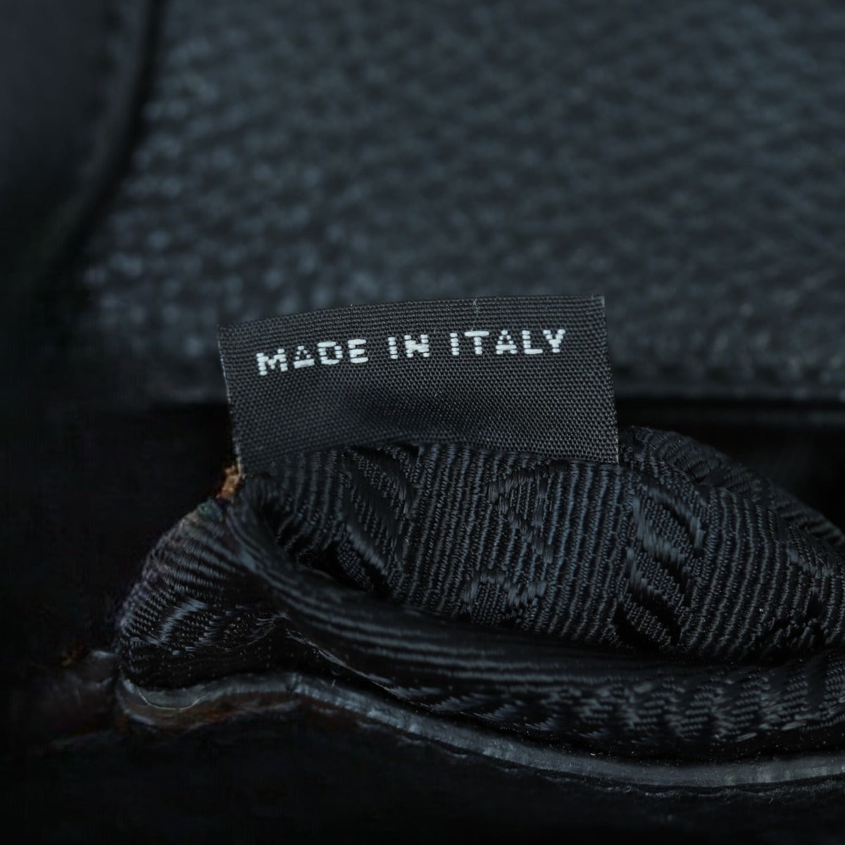 Prada Vitello Daino Zip Tote