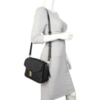 Louis Vuitton Pochette Metis Monogram Empreinte