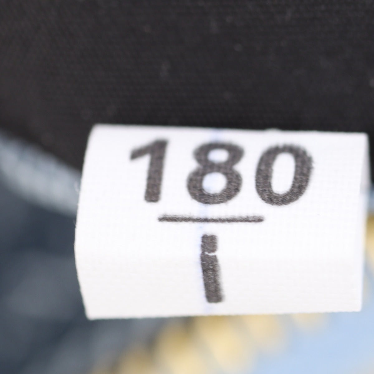 Prada Re-edition 2005 Saffiano Shoulder Bag