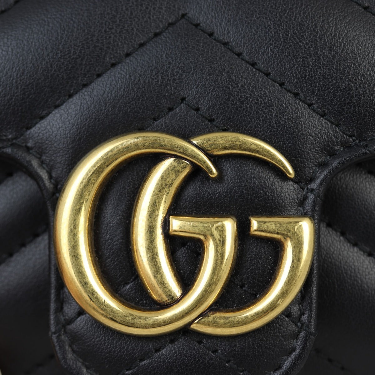Gucci GG Marmont Matelasse Super Mini Shoulder Bag