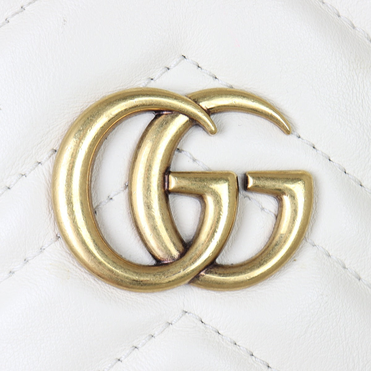 Gucci GG Marmont Mini Bucket Bag Hardware