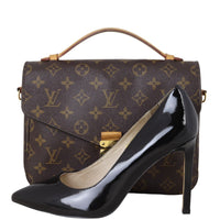 Louis Vuitton Pochette Metis Monogram