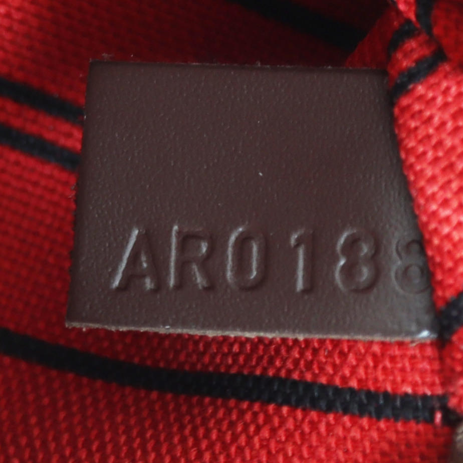 Louis Vuitton Neverfull MM Damier Ebene Date Code