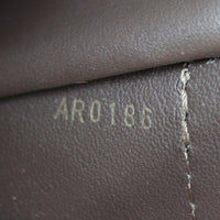 Louis Vuitton Capucines MM