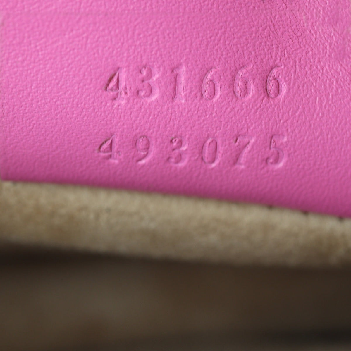 Gucci Sylvie Mini Chain Bag