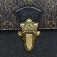 Louis Vuitton Victoire Monogram