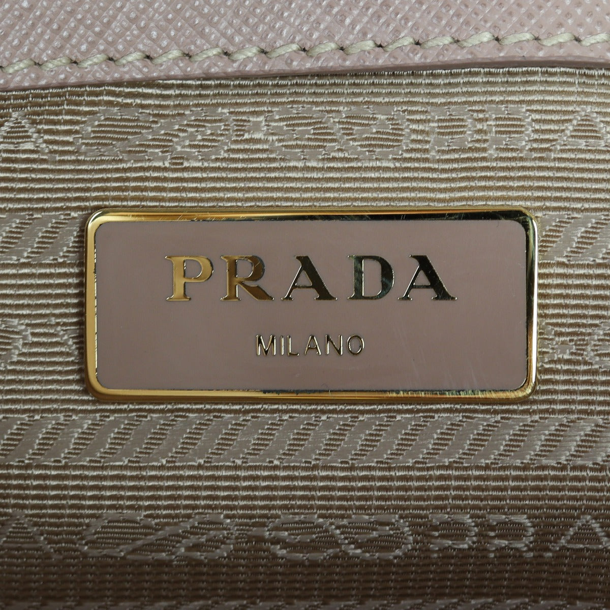 Prada Saffiano Galleria Lux Tote Hardware
