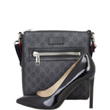 Gucci GG Supreme Messenger Bag Small