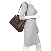 Louis Vuitton Montaigne MM Monogram