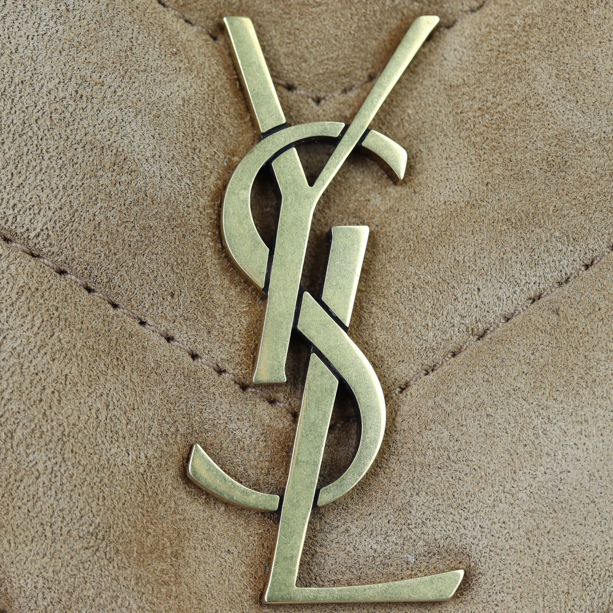 Saint Laurent Toy Loulou Suede