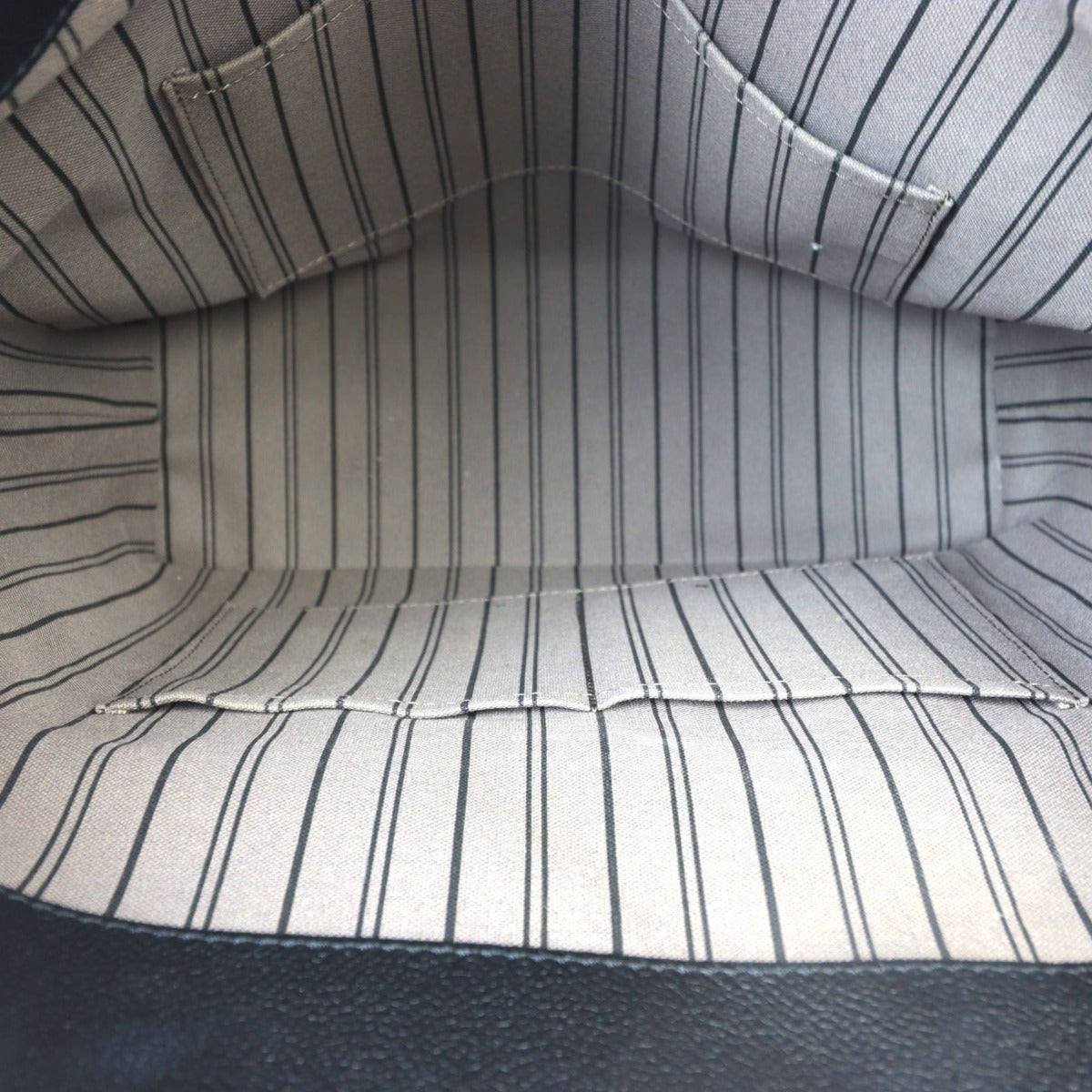 Louis Vuitton Melie Monogram Empreinte