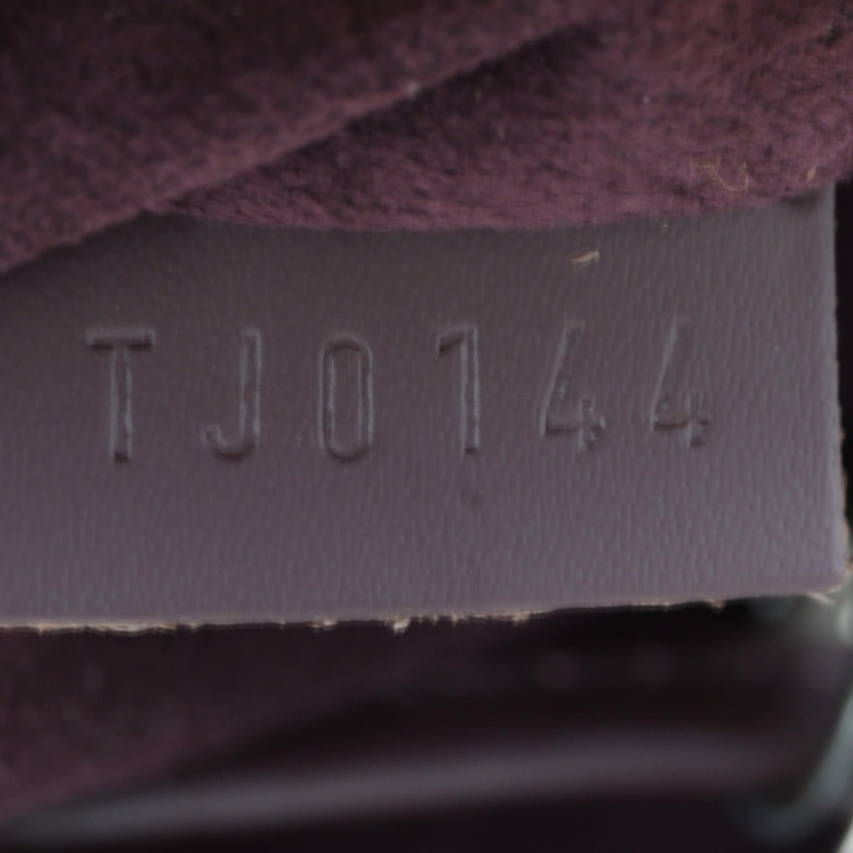 Louis Vuitton Petit Noe Epi Date Code