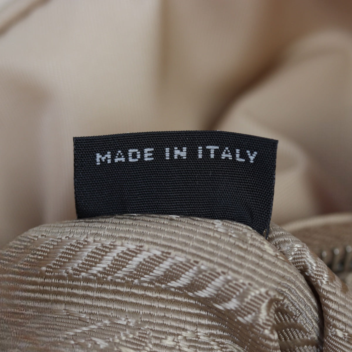 Prada Re-Edition 2005 Tessuto Mini Bag