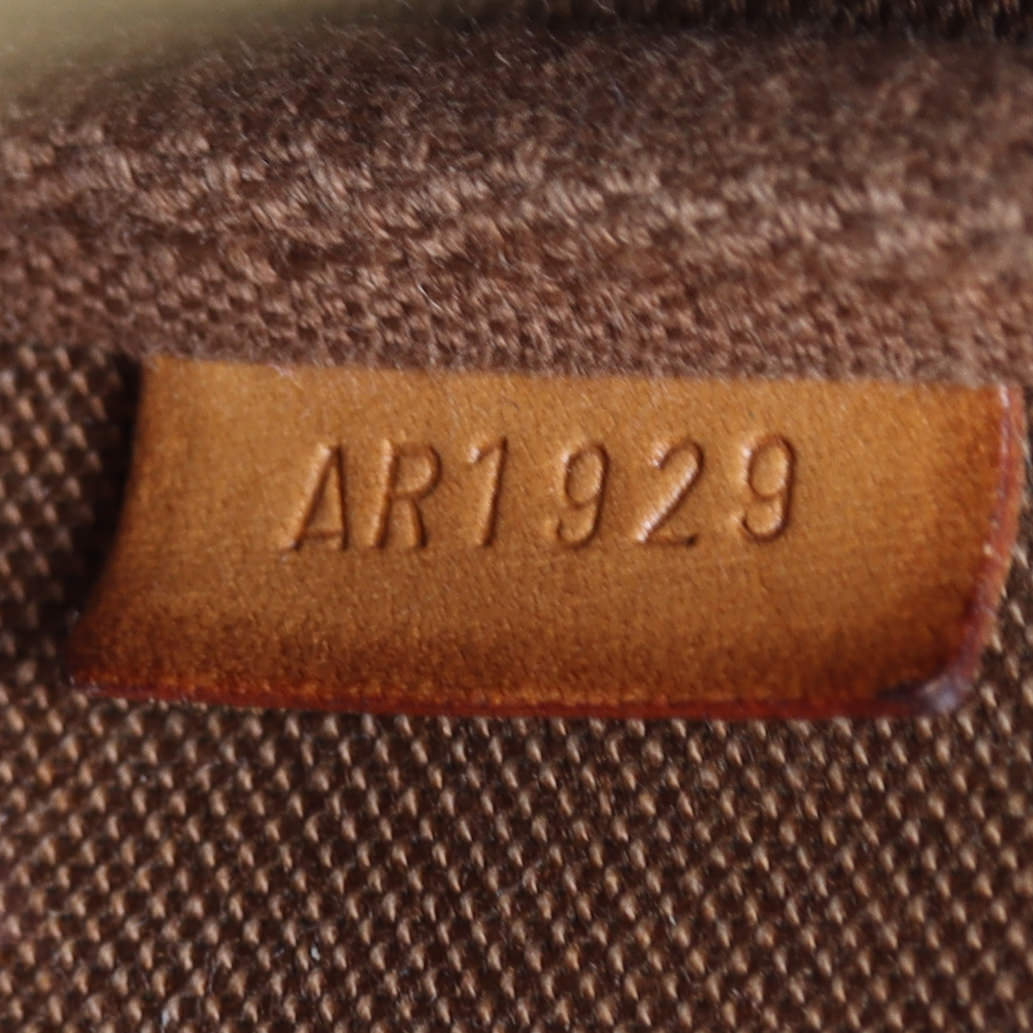 Louis Vuitton Pochette Accessories Monogram Date Code