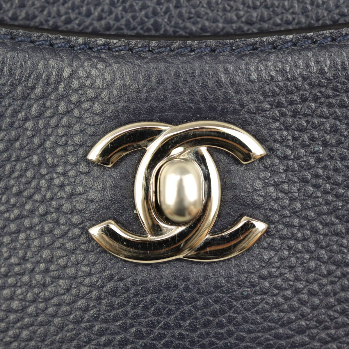 Chanel Neo Executive Mini Tote Hardware
