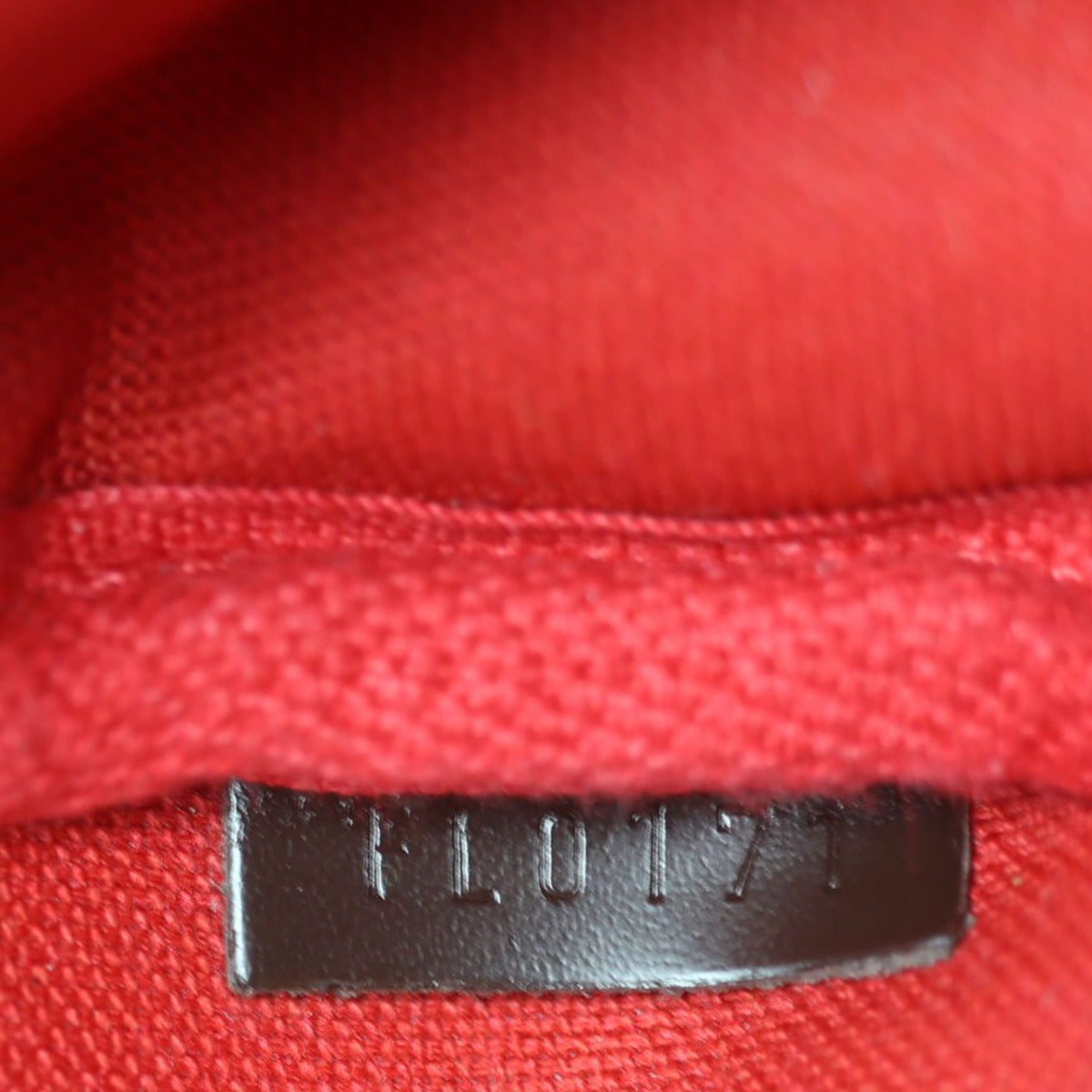 Louis Vuitton Rivington GM Damier Ebene Date code
