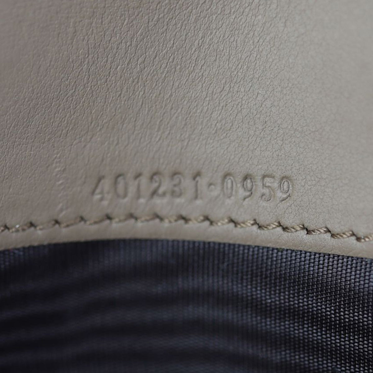 Gucci Dionysus GG Supreme Chain Wallet Date code
