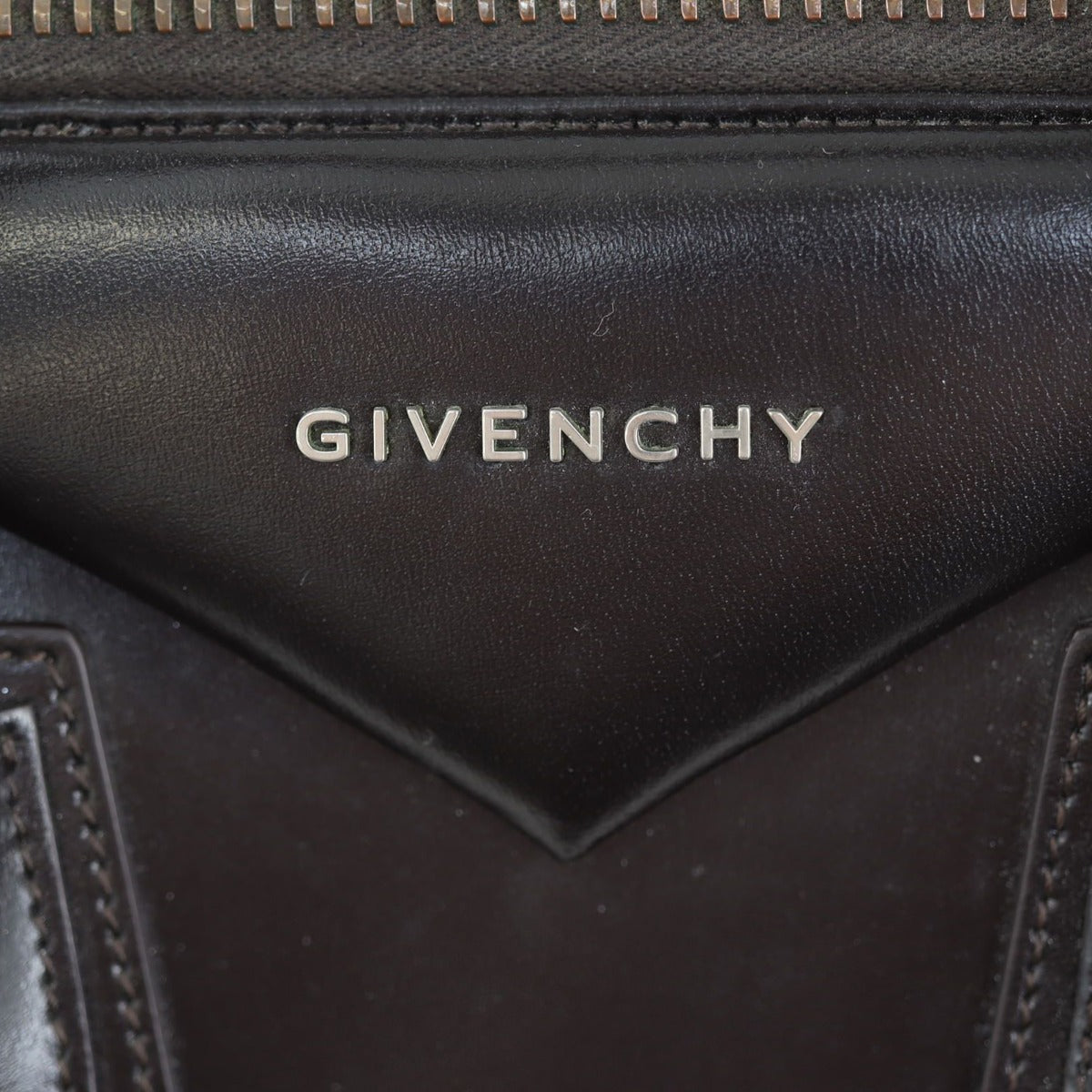 Givenchy Antigona Medium Hardware


