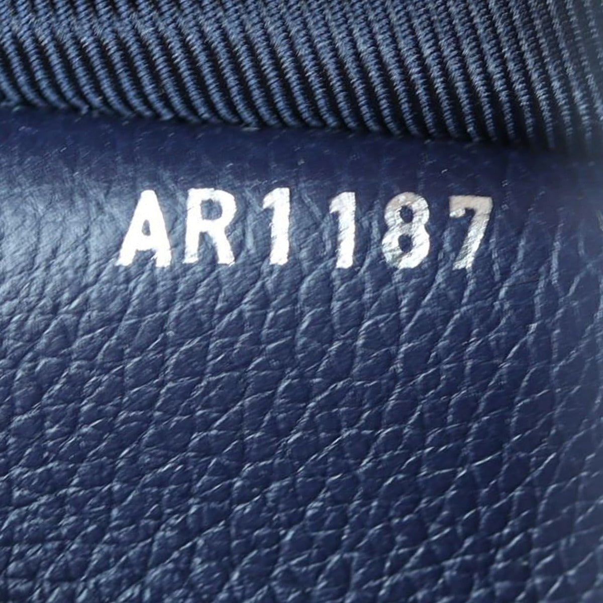 Louis Vuitton Lockme II Chain Bag BB Date code
