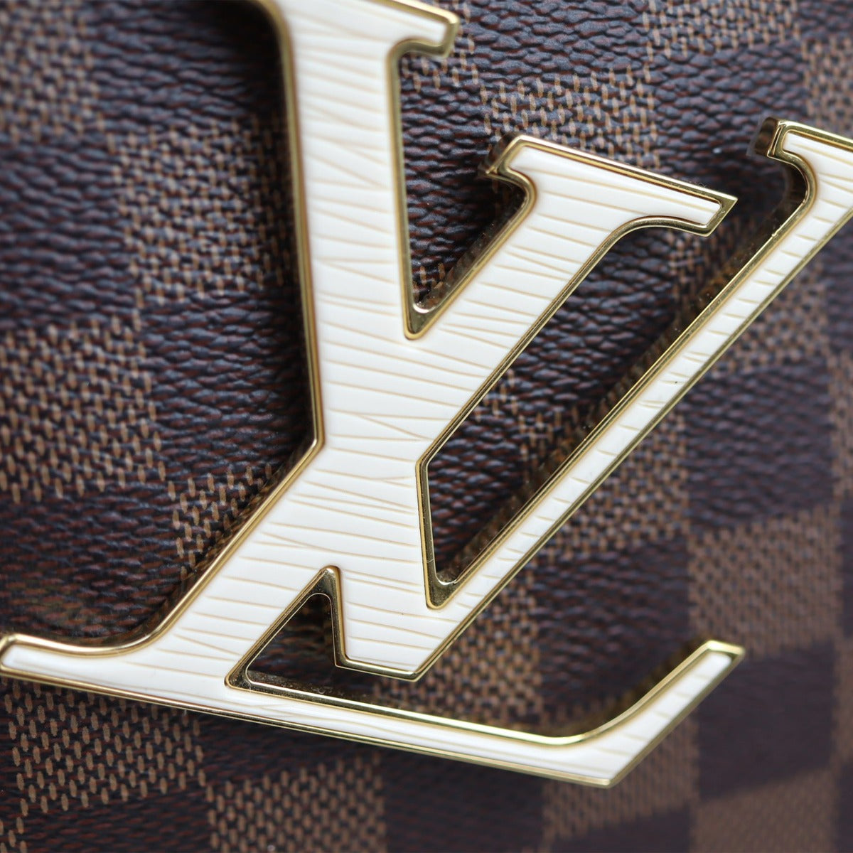 Louis Vuitton LV Riverside Damier Ebene Hardware
