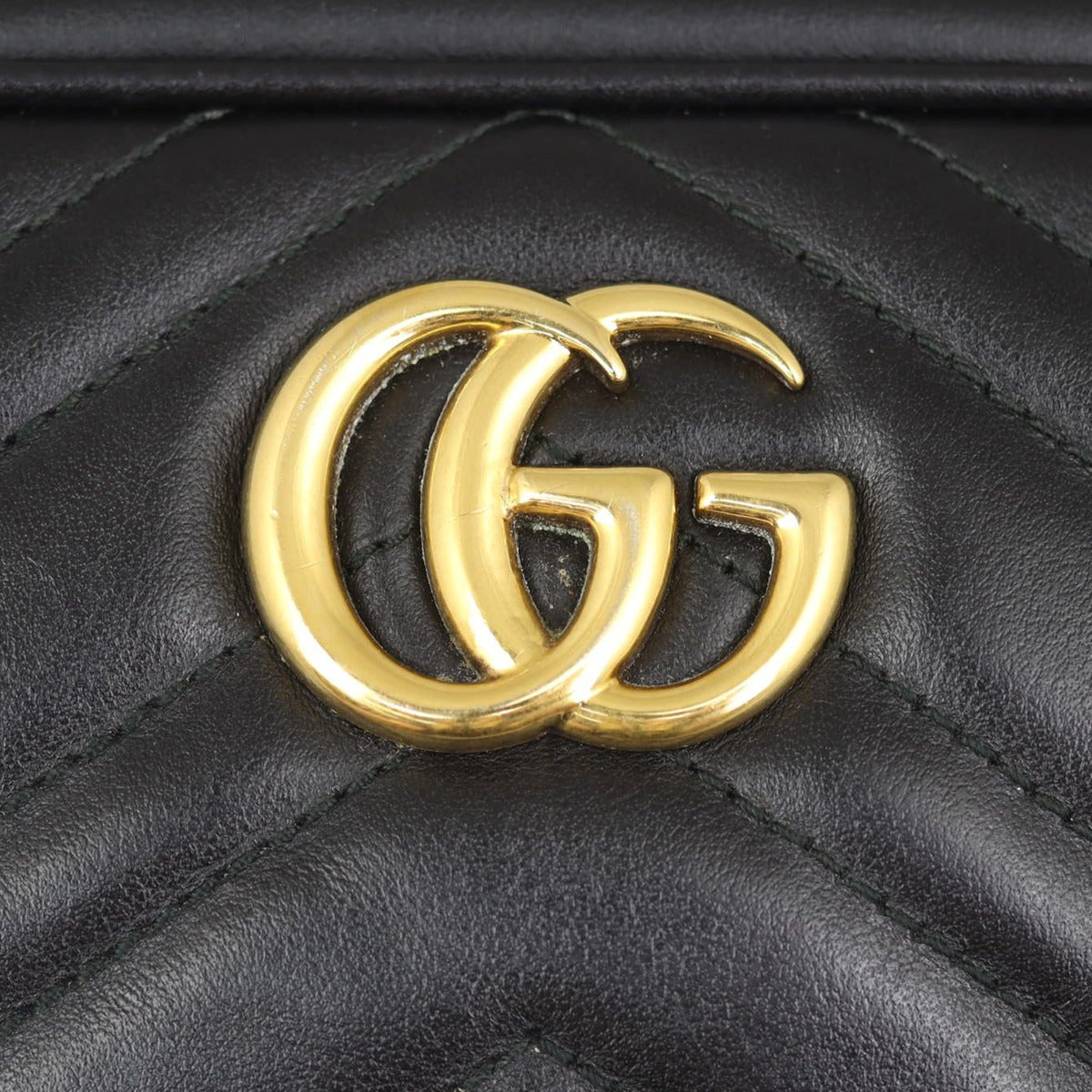 Gucci GG Marmont Mini Camera Bag Hardware
