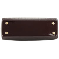 Louis Vuitton Brea Vernis MM Bottom