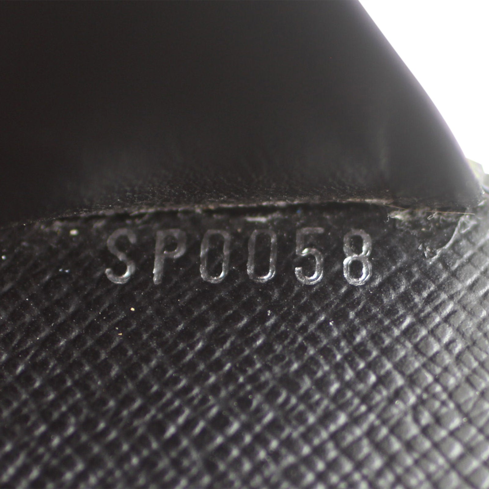 Louis Vuitton Agenda Medium Ring Code