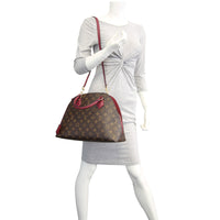 Louis Vuitton Alma BNB Mannequin