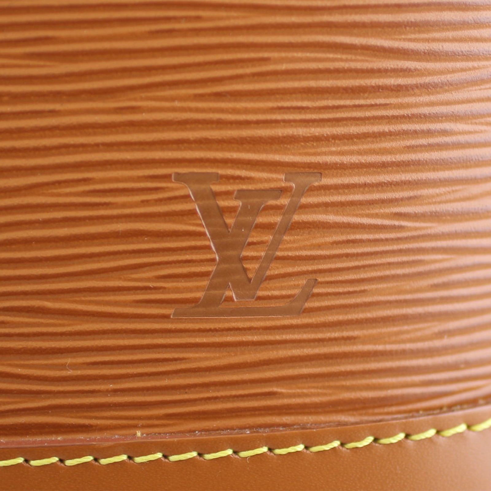 Louis Vuitton Alma PM Epi Logo