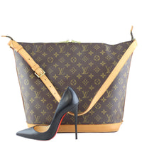 Louis Vuitton Amfar Three Monogram scale