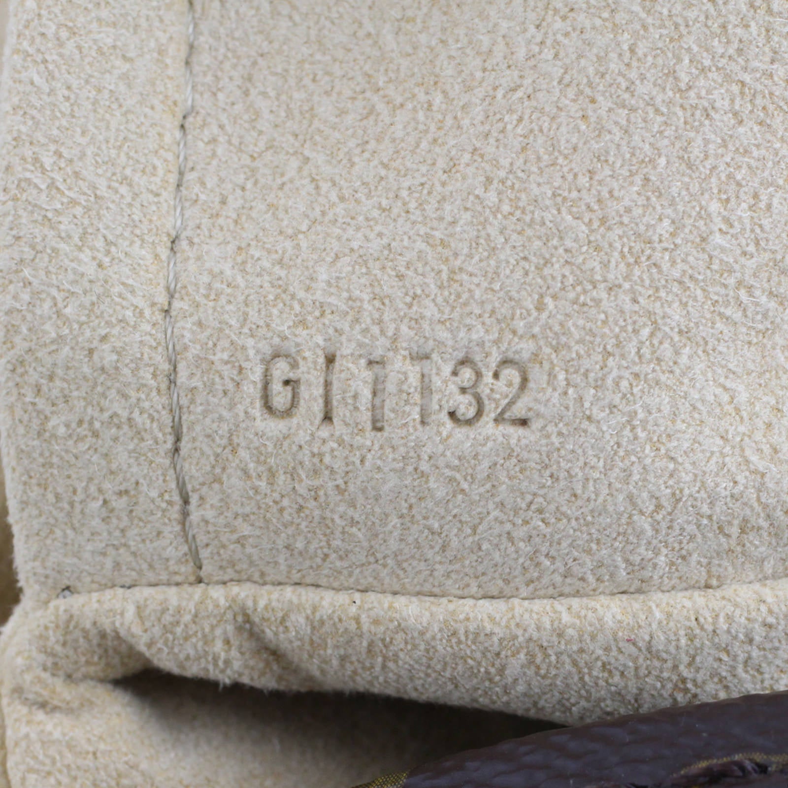 Louis Vuitton Artsy MM Monogram Code