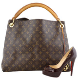 Louis Vuitton Artsy MM Monogram Scale