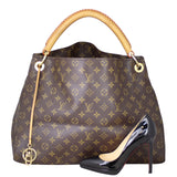 Louis Vuitton Artsy MM Monogram Shoe