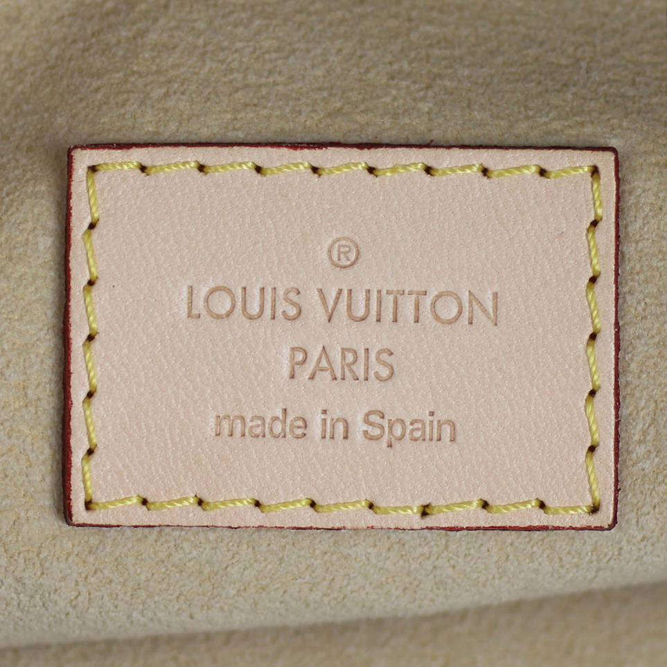 Louis Vuitton Artsy MM Monogram Stamp